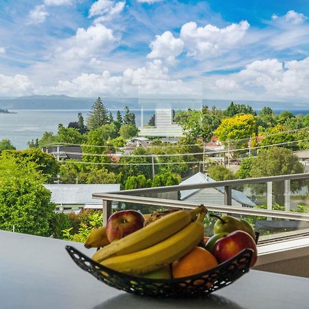 Ngaio Views - Lake Taupo Holiday Home 外观 照片