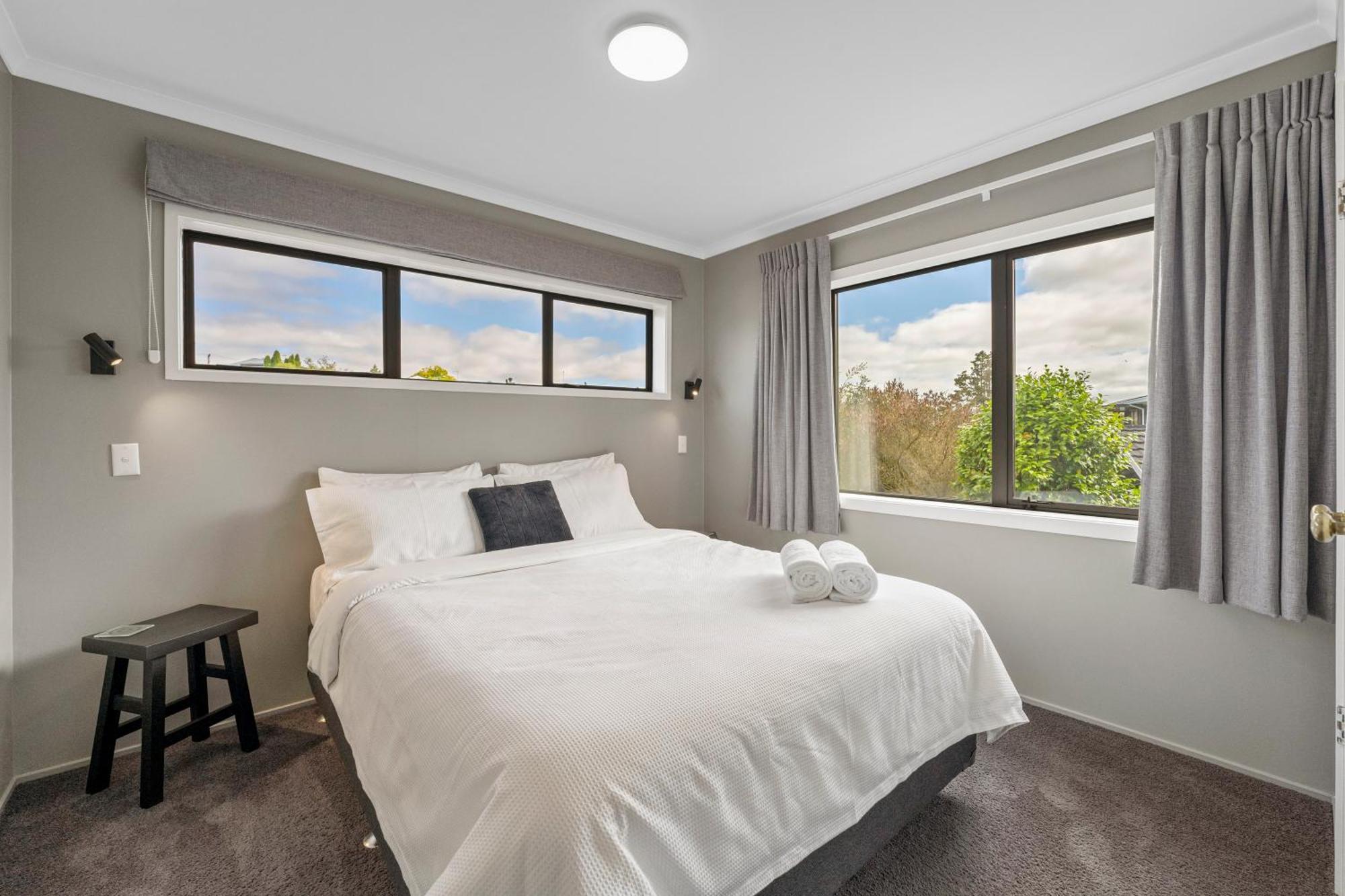 Ngaio Views - Lake Taupo Holiday Home 外观 照片