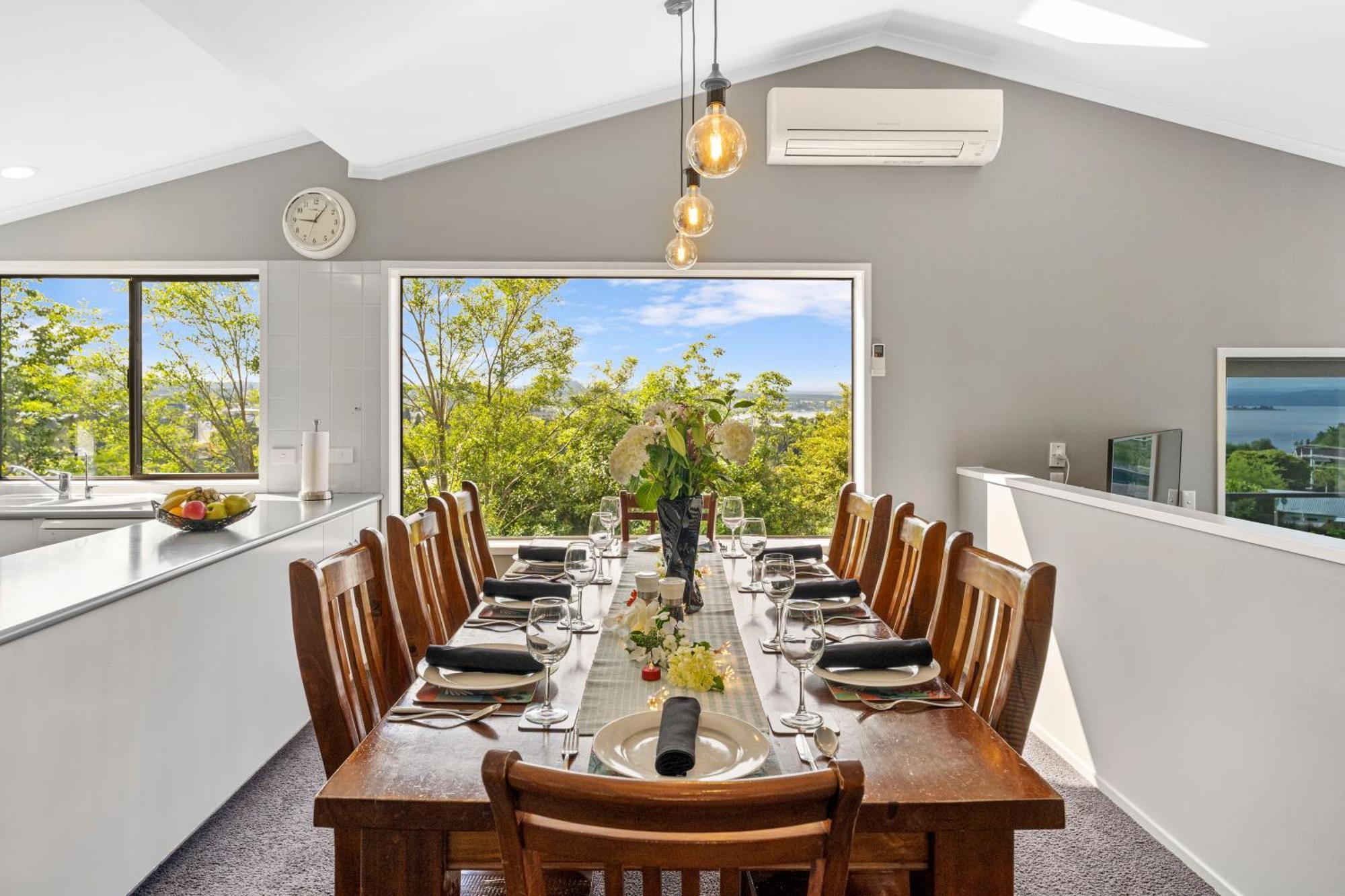 Ngaio Views - Lake Taupo Holiday Home 外观 照片